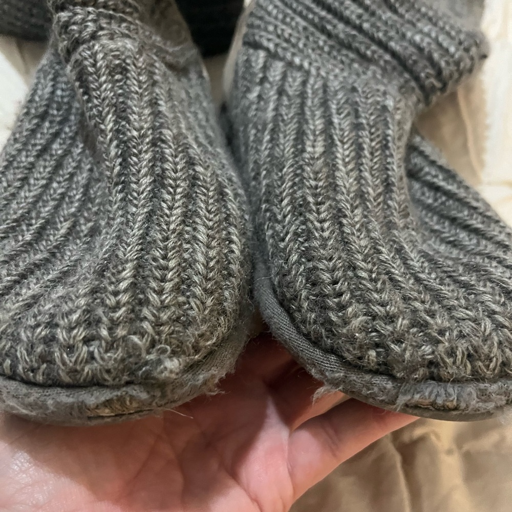 UGG cardigan boots Size 6